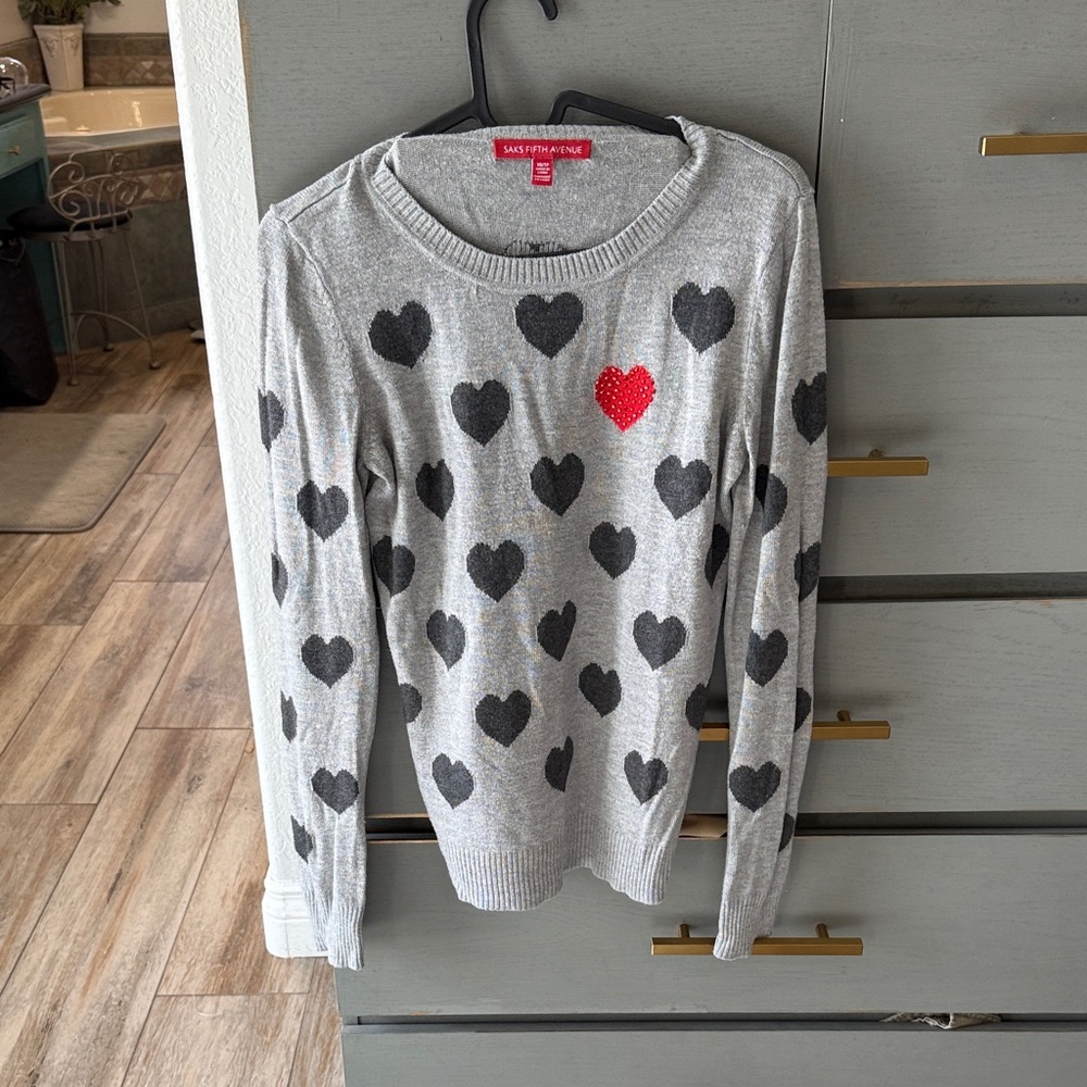 Saks Fifth Avenue Gray Heart Sweater